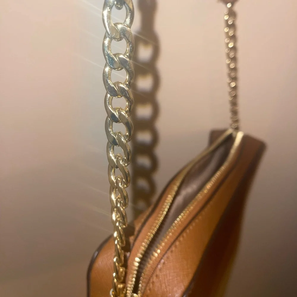 Michael Kors Tan Crossbody Bag with Gold Chain - Picture 5 of 5